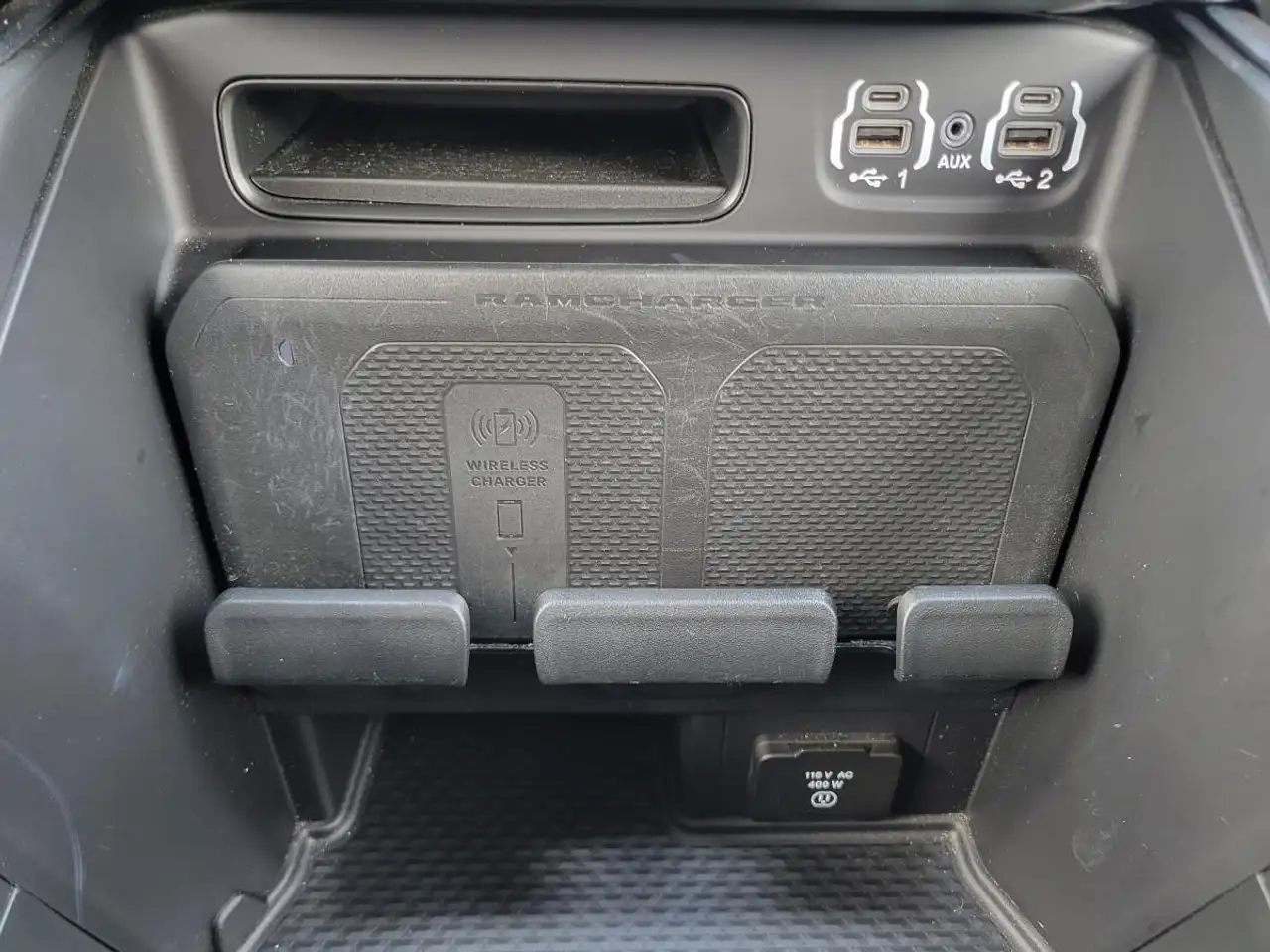 RAM 3500 снимка RAM 3500