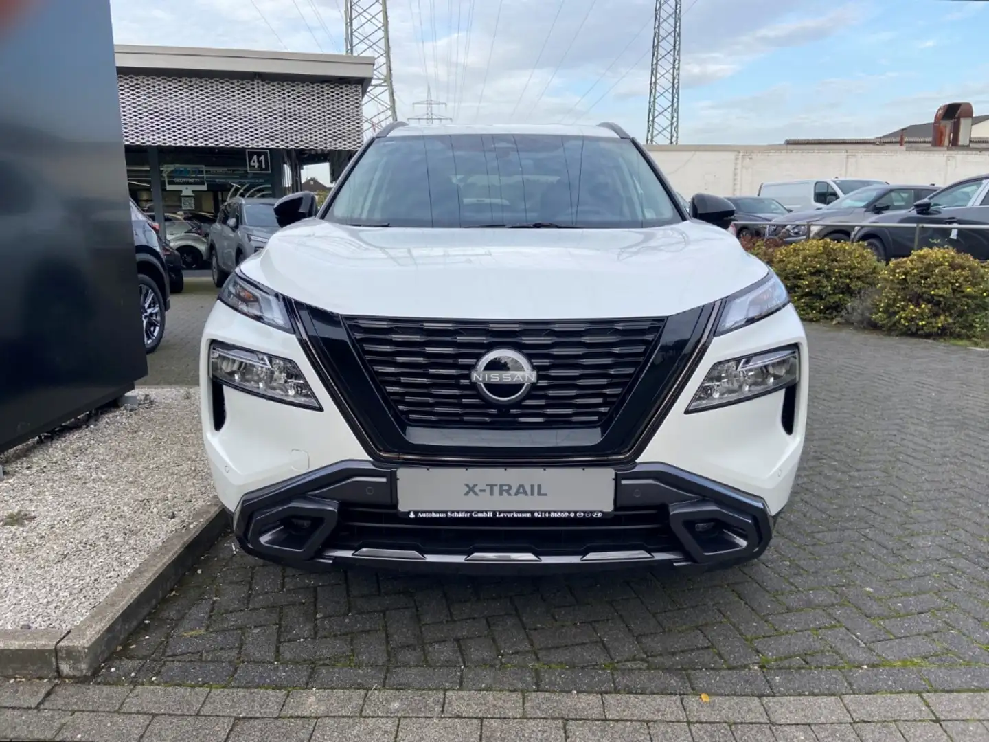 Nissan X-Trail N-TREK 1.5 VC-T e-4ORCE 213PS Navi digitales Cockp Bianco - 2