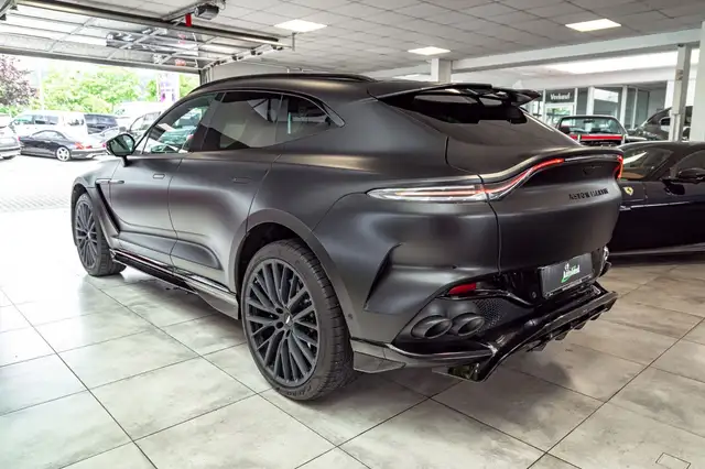 Aston Martin DBX view 5