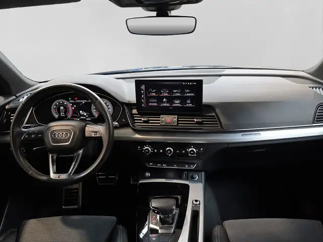 Audi Q5 view 5