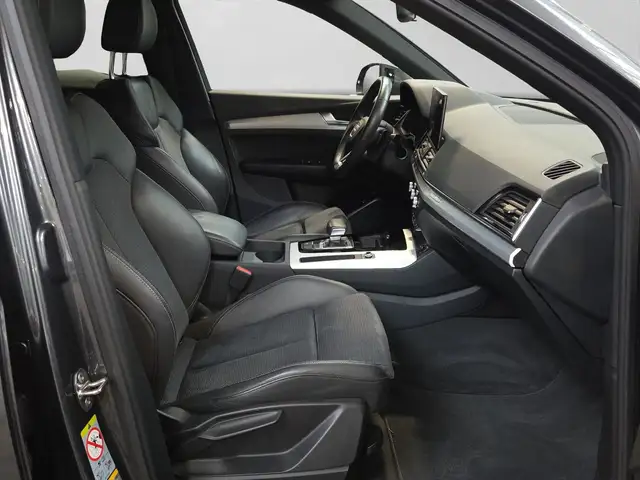 Audi Q5 view 4