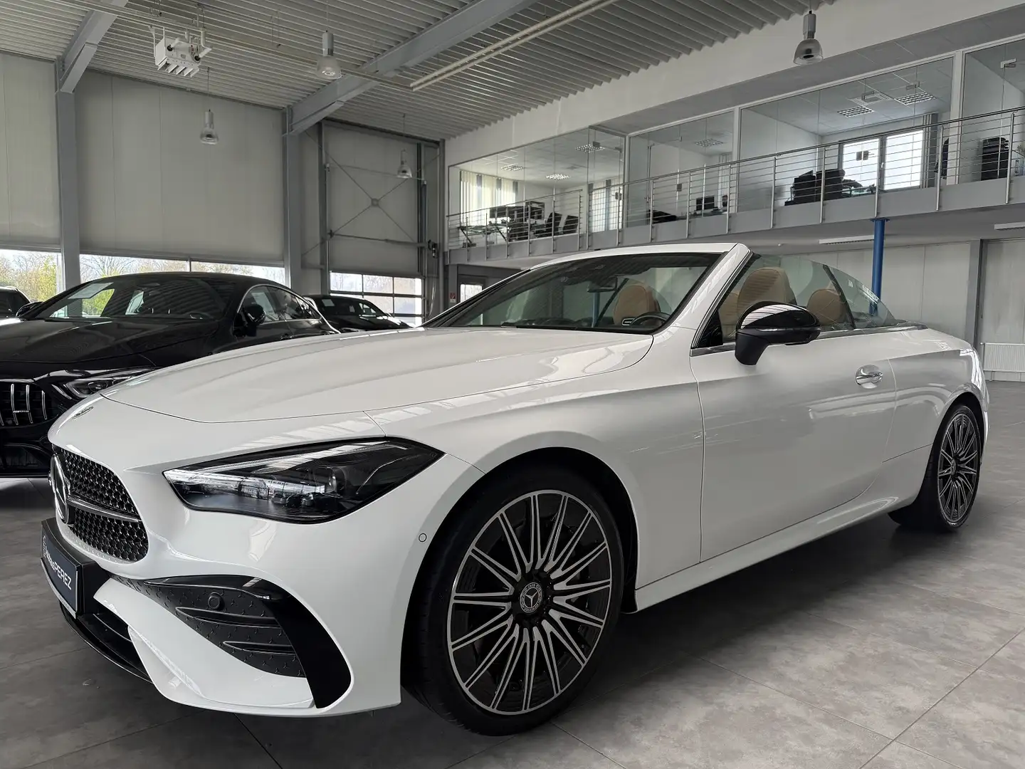Mercedes-Benz CLE 450 Cabrio 4M AMG PREMIUM+STANDHEIZUNG-DISTR Fehér - 2