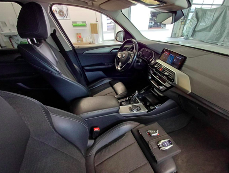 BMW X3 xDrive 20d Aut. AHK/PANO/ACC/HIFI/LED — photo 3