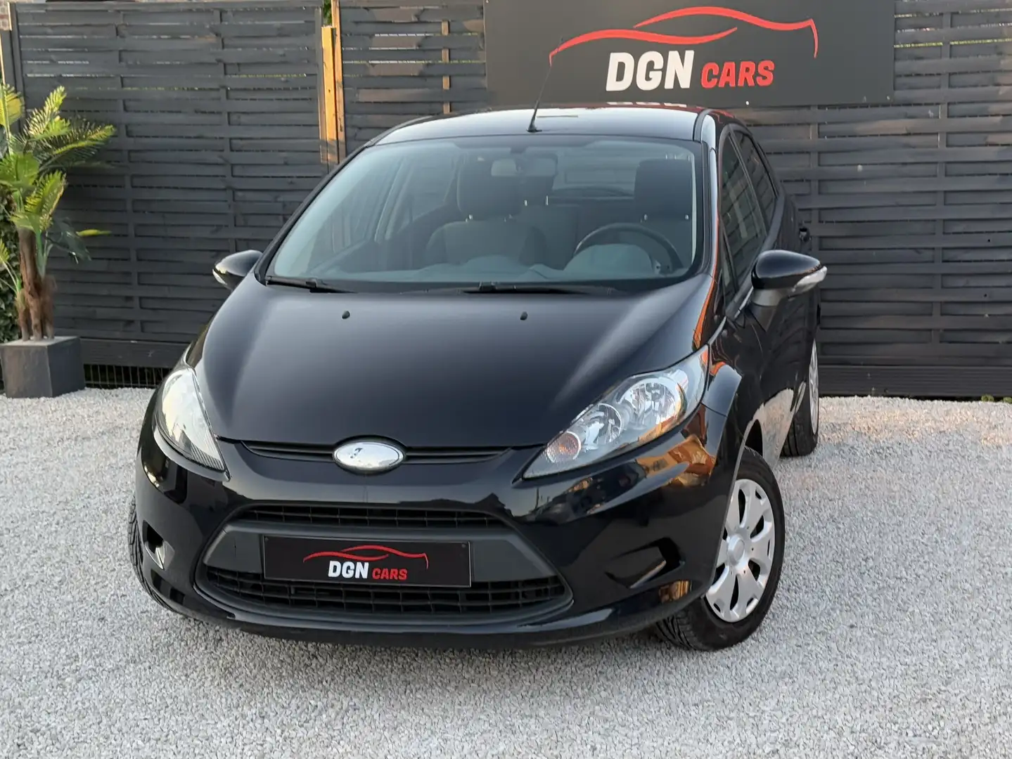 Ford Fiesta 1.25i Ghia Noir - 1