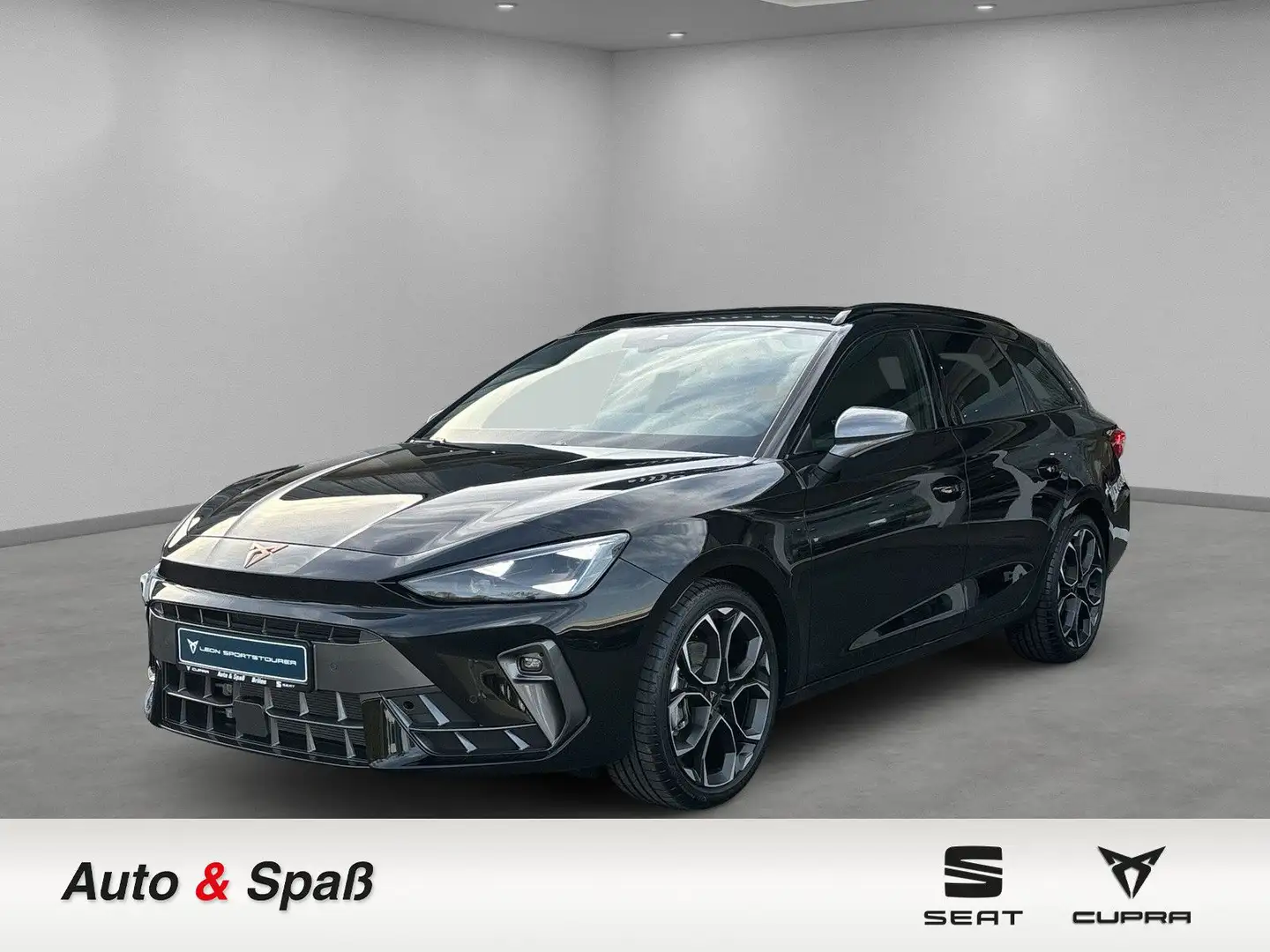 CUPRA Leon Sportstourer 1.5 eTSI 110 kW Schwarz - 1