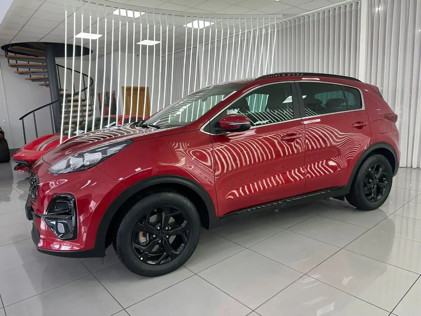 Kia Sportage 1.6 MHEV Black Edition 100kW 136CV 4x2 Burdeos - 2