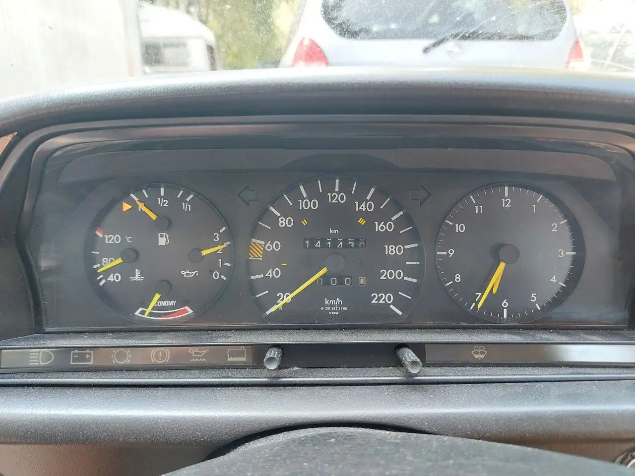 Mercedes-Benz 190 Oldtimer H-Kenzeichen NR 59, foto 12