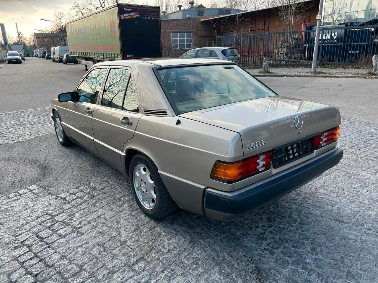 Mercedes-Benz 190 Oldtimer H-Kenzeichen NR 59, foto 3