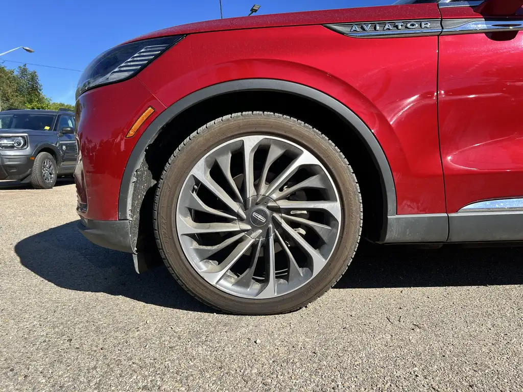 2025 Lincoln Aviator Reserve | Climate Seats | Co-Pilot 360 | MoonRoof — photo 4