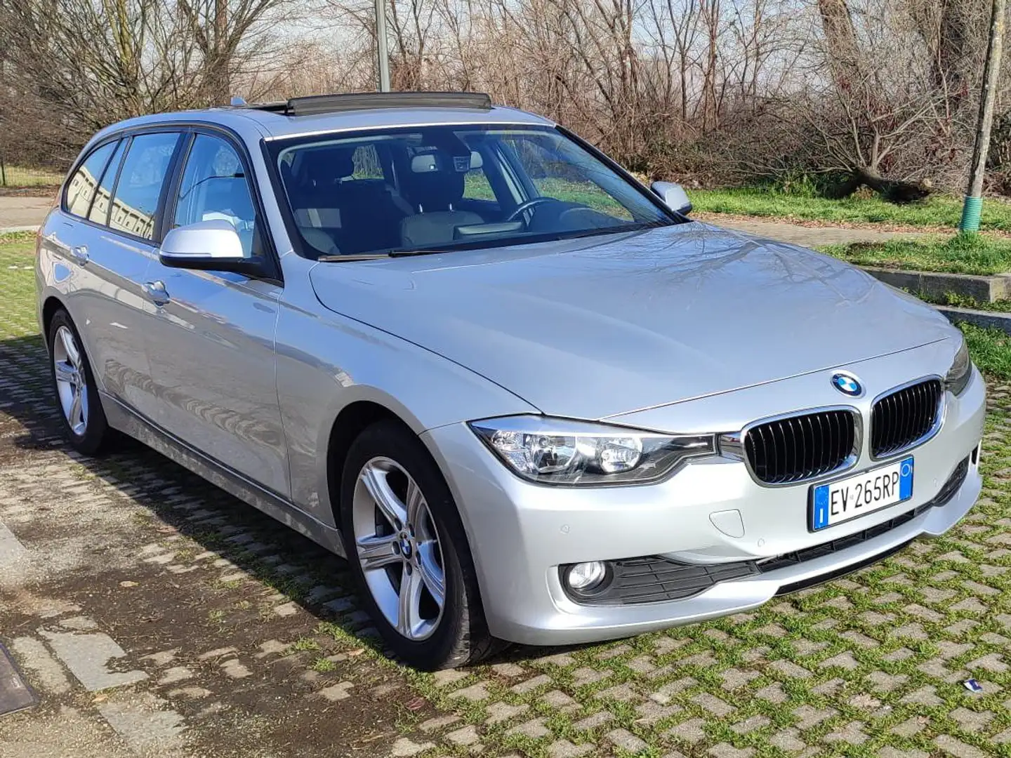 BMW 320 Serie 3 Touring 320 d  Business Argento - 1