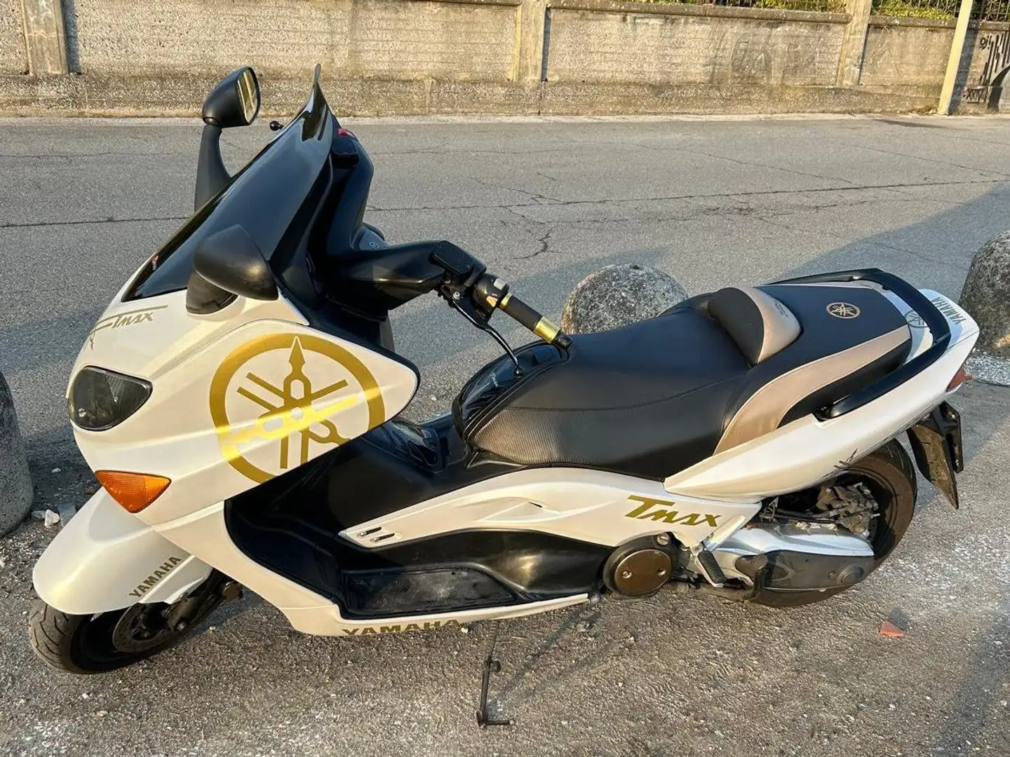 Yamaha TMAX 500 2006 Bílá - 2