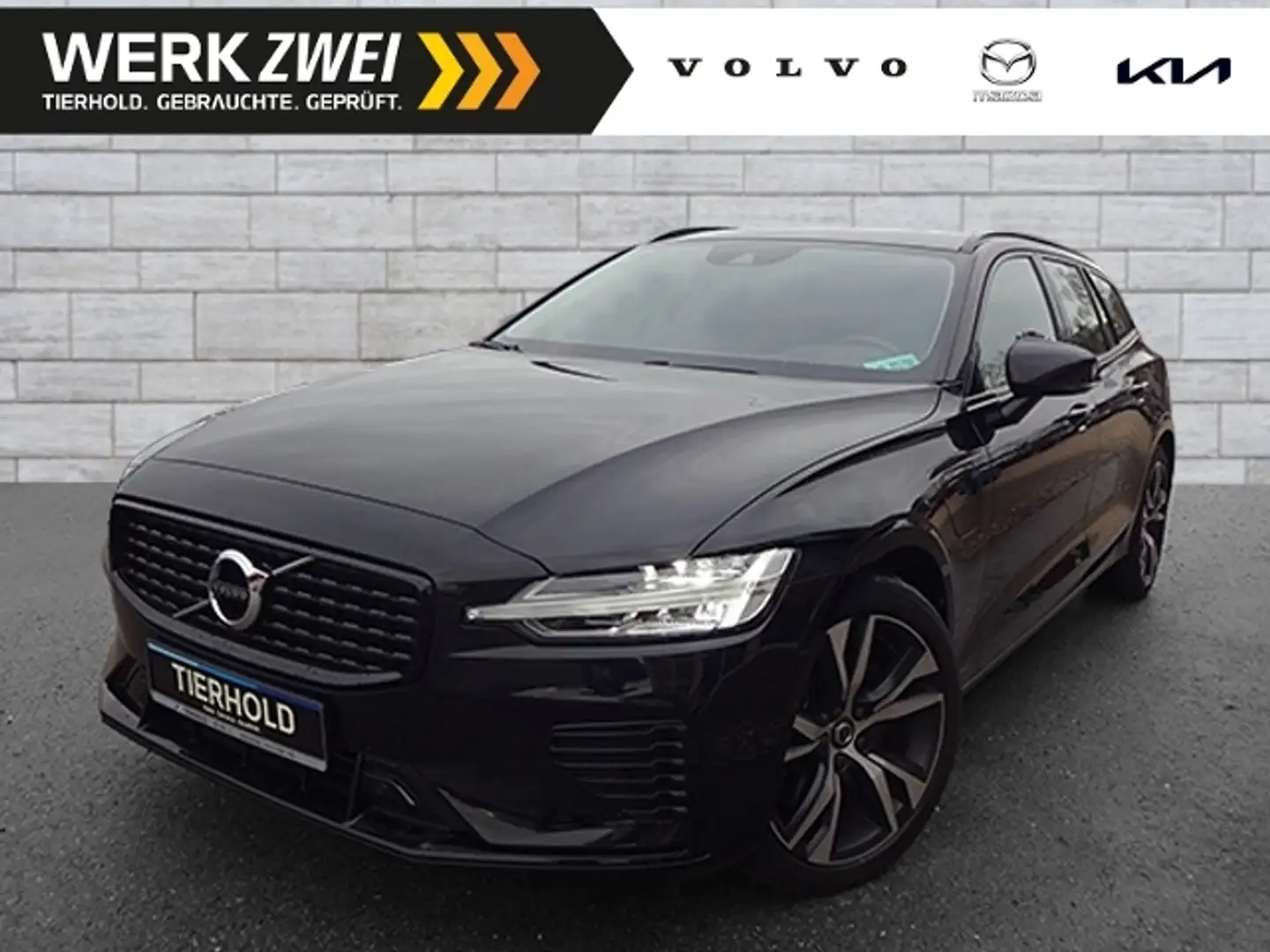 Volvo V60 T6 R Design Expression Plug-In AWD Standhz Black - 1