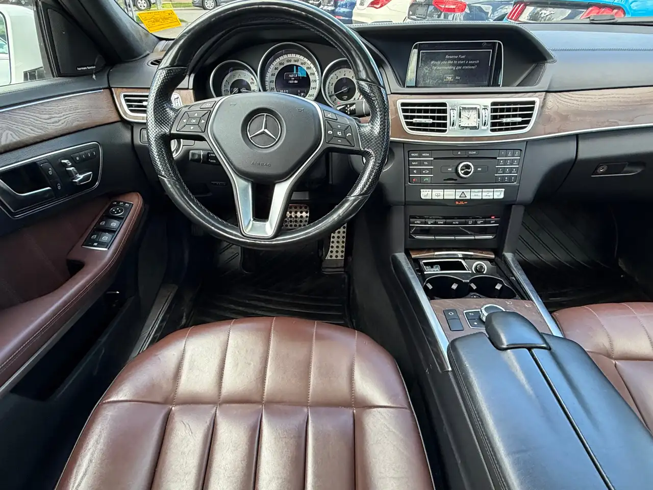 Mercedes-Benz E-Class fotografie Mercedes-Benz E-Class