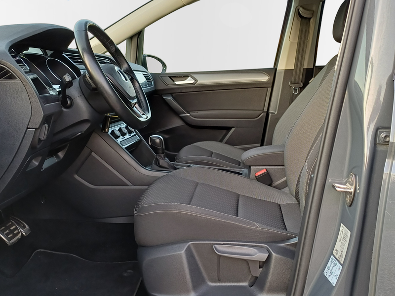 Volkswagen Touran 1.5 TSI Active 7p Mooie complete auto — photo 2