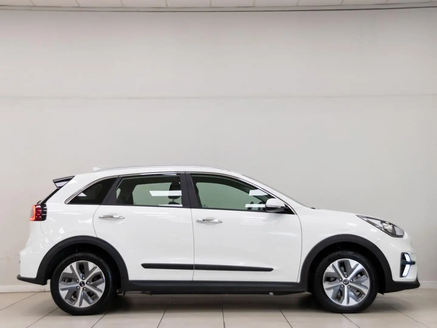 Kia e-Niro Drive Long Range Blanc - 2