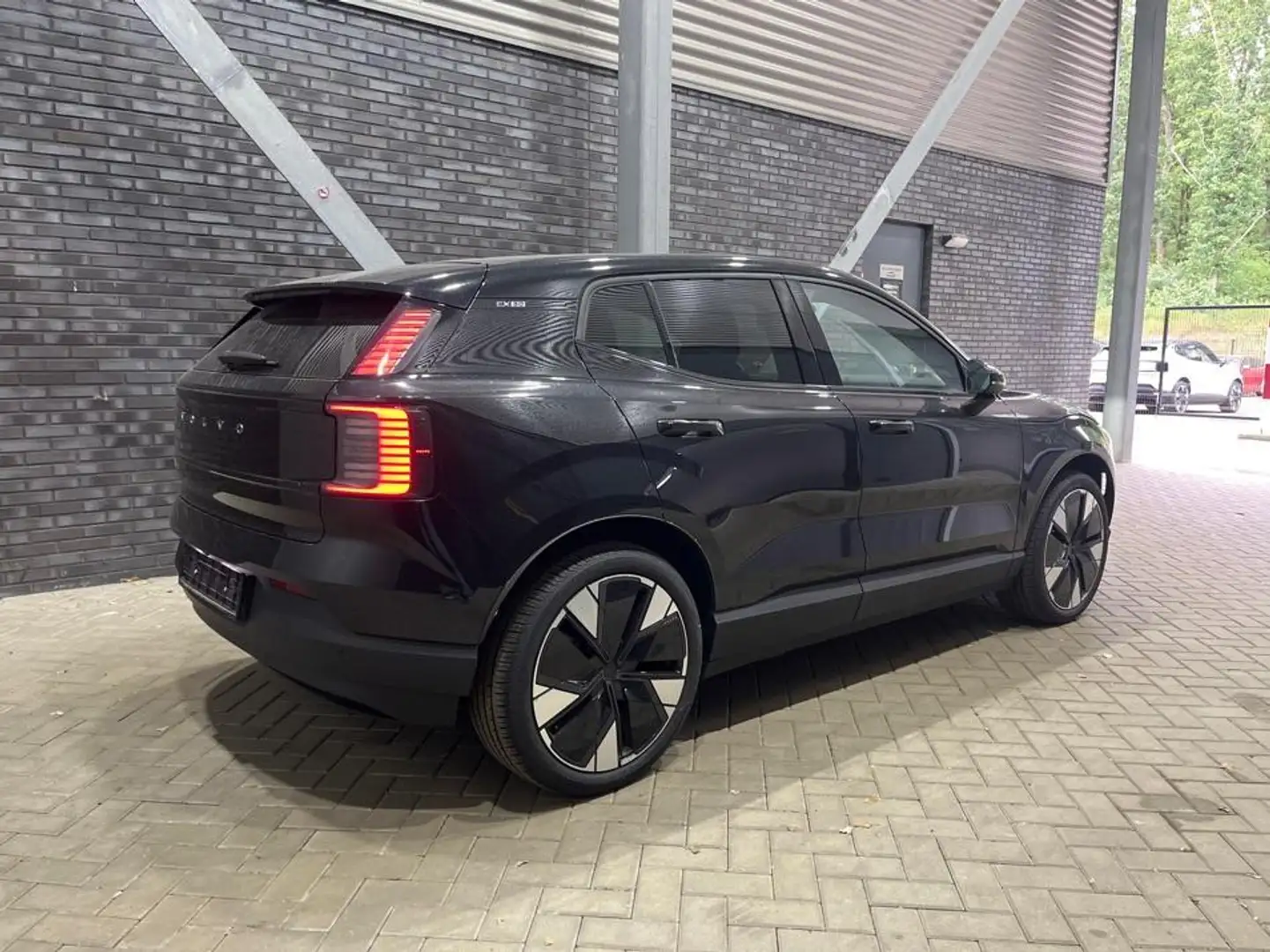 Volvo EX30 Single Motor Extended Range Plus 69 kWh | Stoel+St Zwart - 2