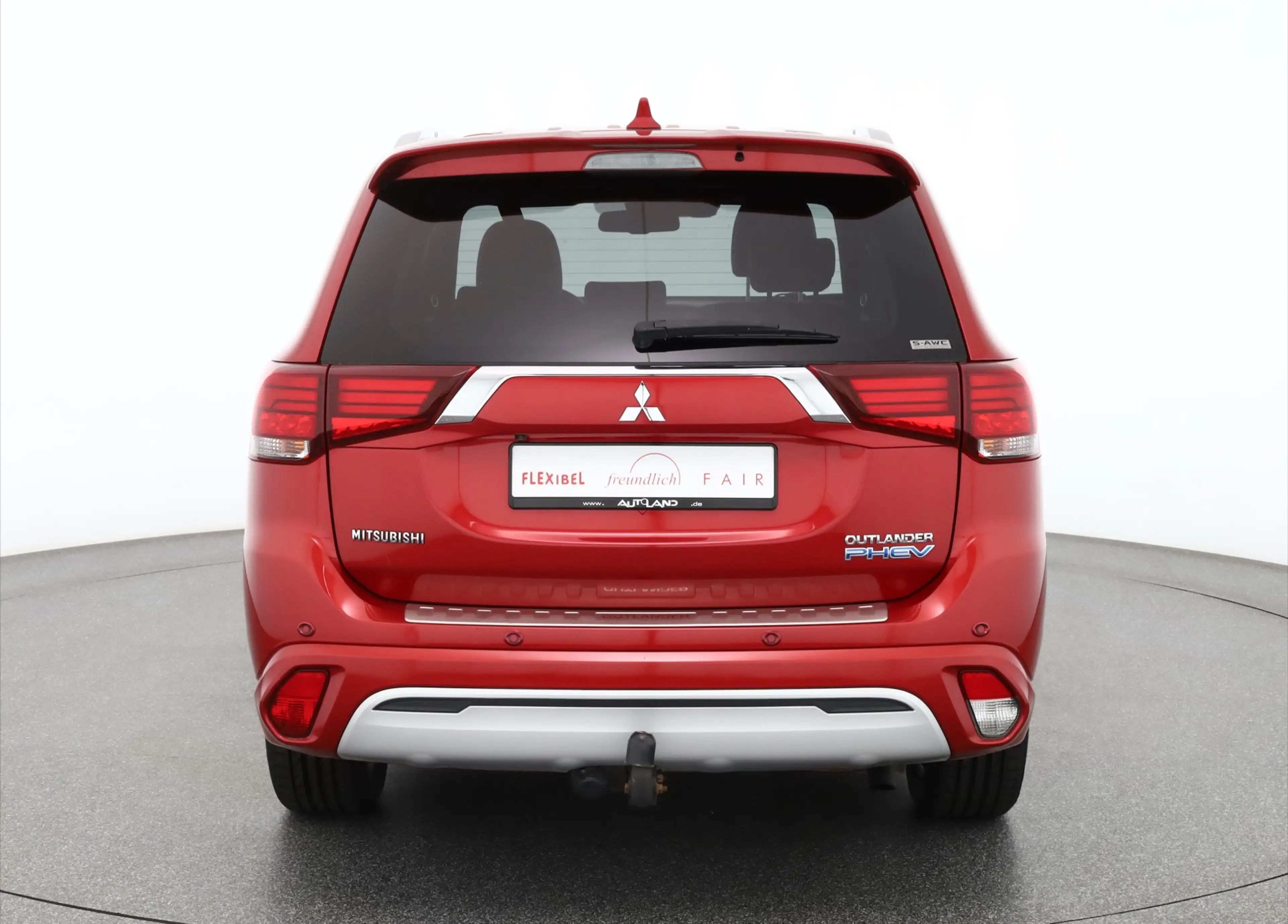 Mitsubishi Outlander 2.4 PHEV 4WD LED 360° AHK Pano — photo 4