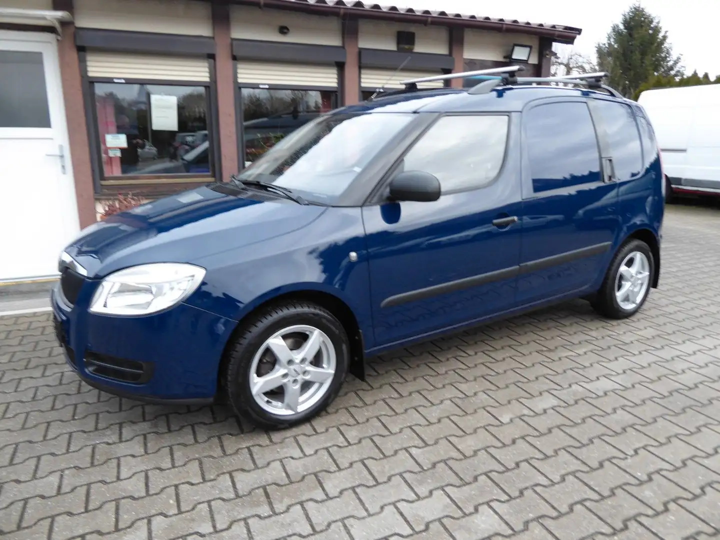 Skoda Roomster Praktik aus 1.Hand/AHK/Alu 15"/HU neu Kék - 2