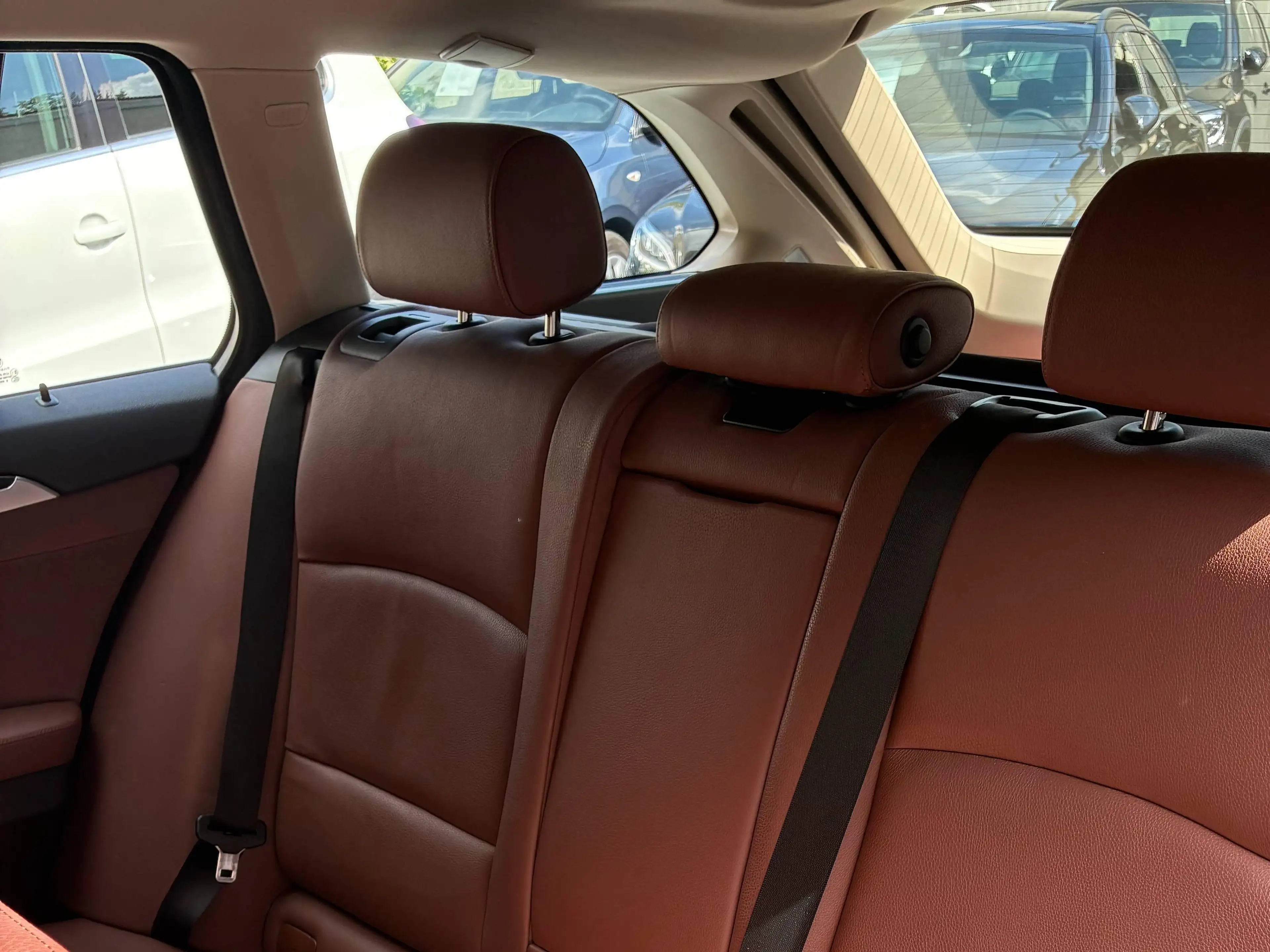 BMW 518 Touring 518 dA — photo 14