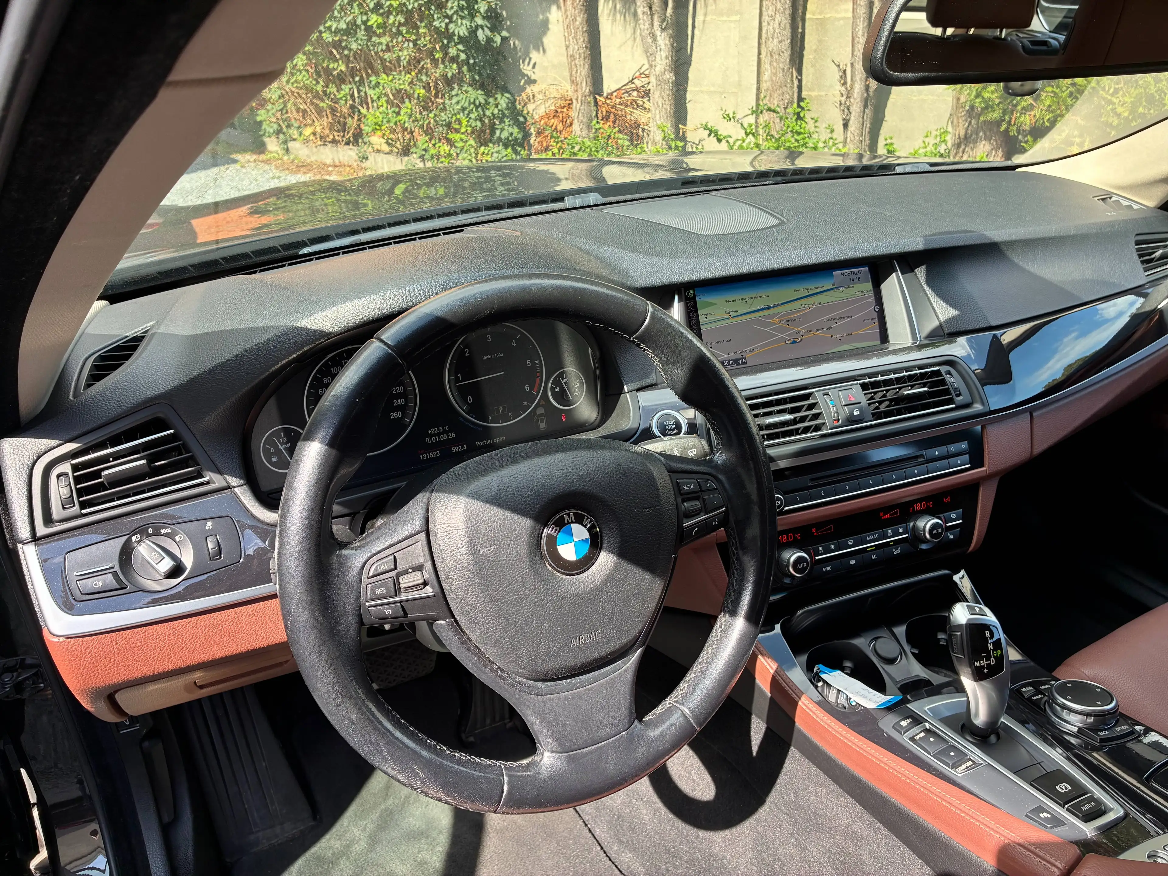 BMW 518 Touring 518 dA — photo 11