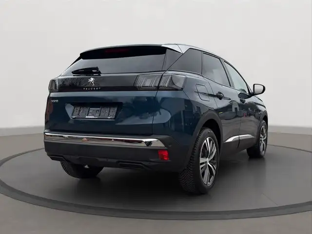 Peugeot 3008 view 5