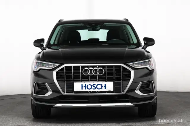 Audi Q3 view 2