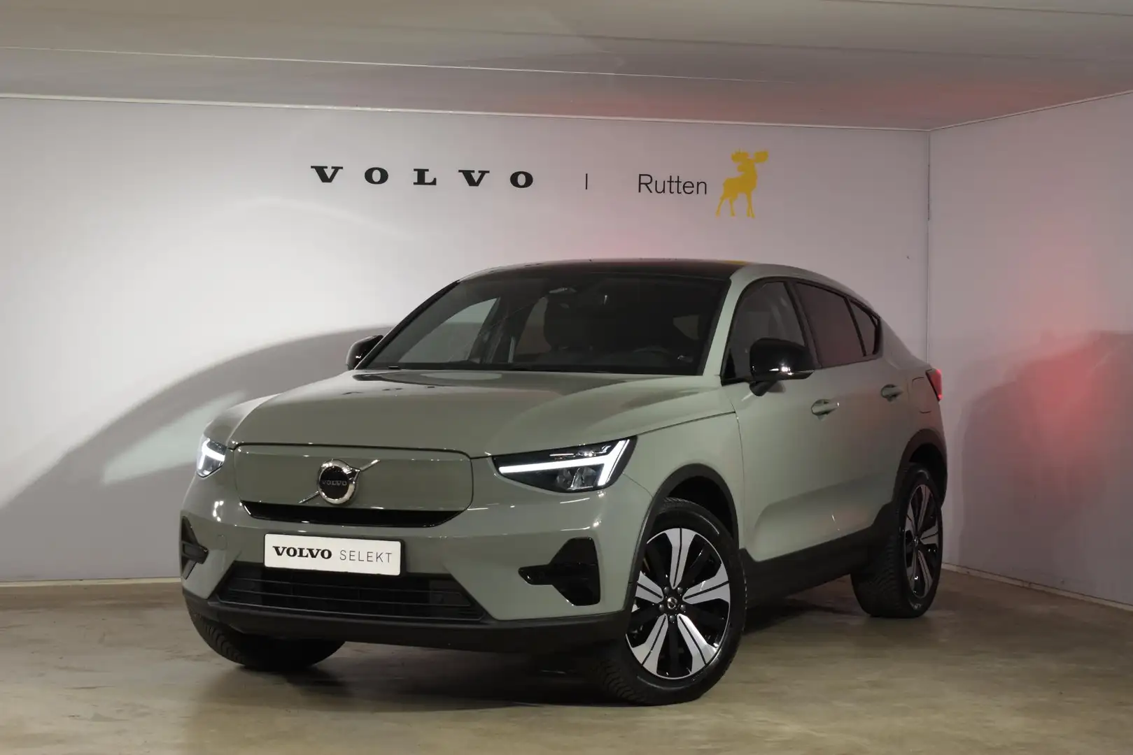 Volvo C40 231PK Single Motor Plus Dark / Navigatie / Camera Groen - 2