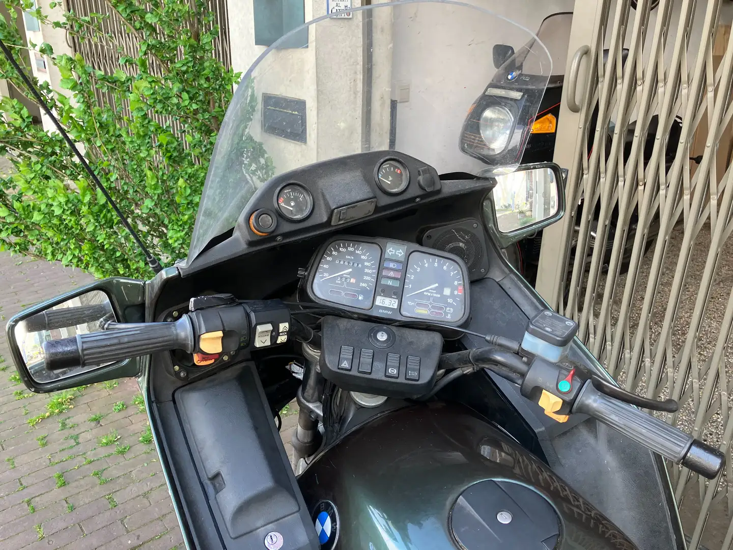 BMW K 100 LT Зелёный - 1