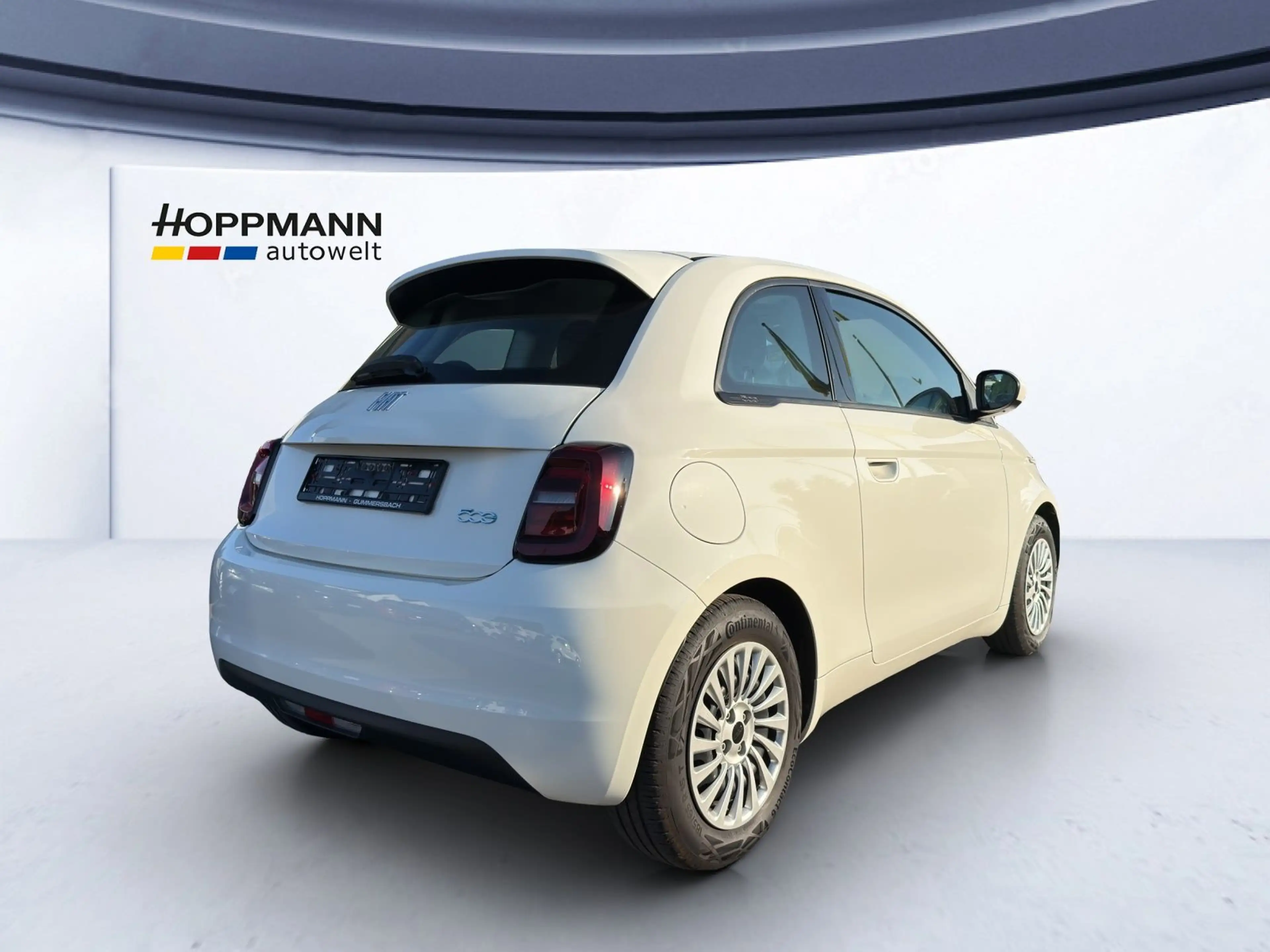 Fiat 500e *LED*CARPLAY*KLIMA* — photo 4