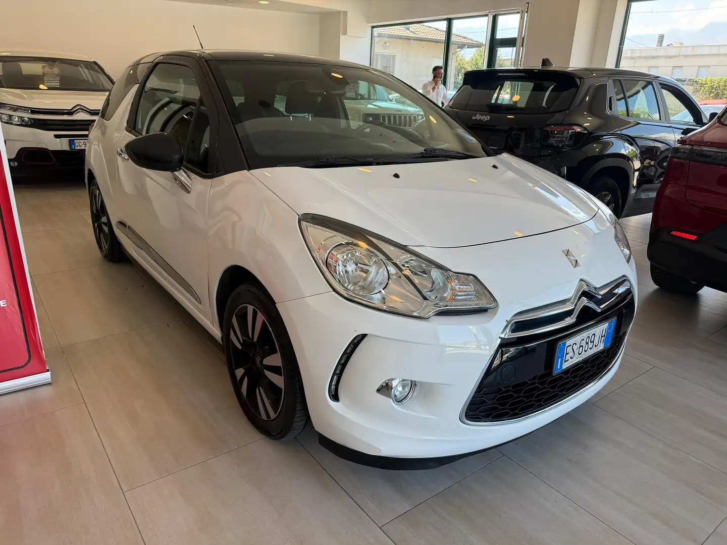 Citroen DS3 DS3 1.2 vti Just Black c/clima 82cv - 1