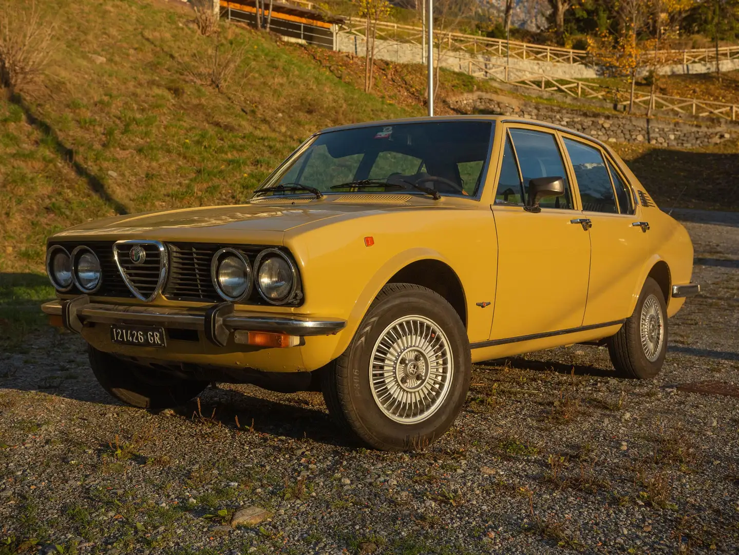 Alfa Romeo Alfetta 1800 Primissimo Scudo largo Жовтий - 1