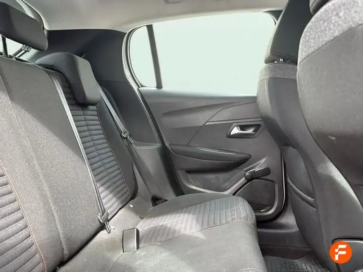 Peugeot 208 2021, foto 18