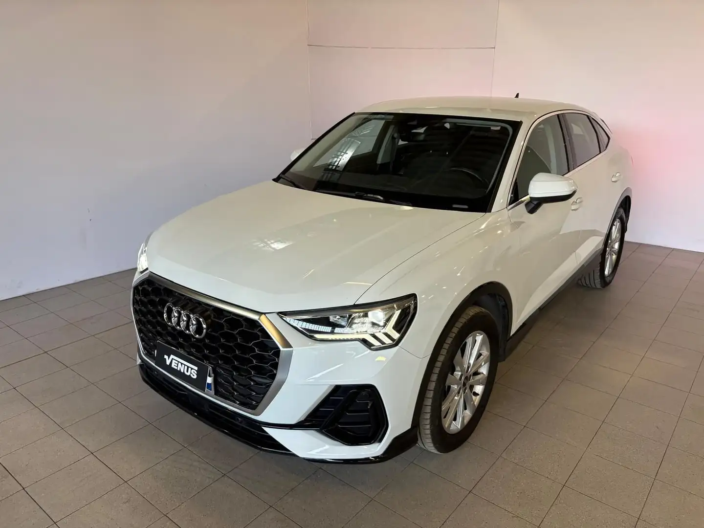 Audi Q3 Q3 SPB 35 TFSI S tronic Business Plus Bianco - 2