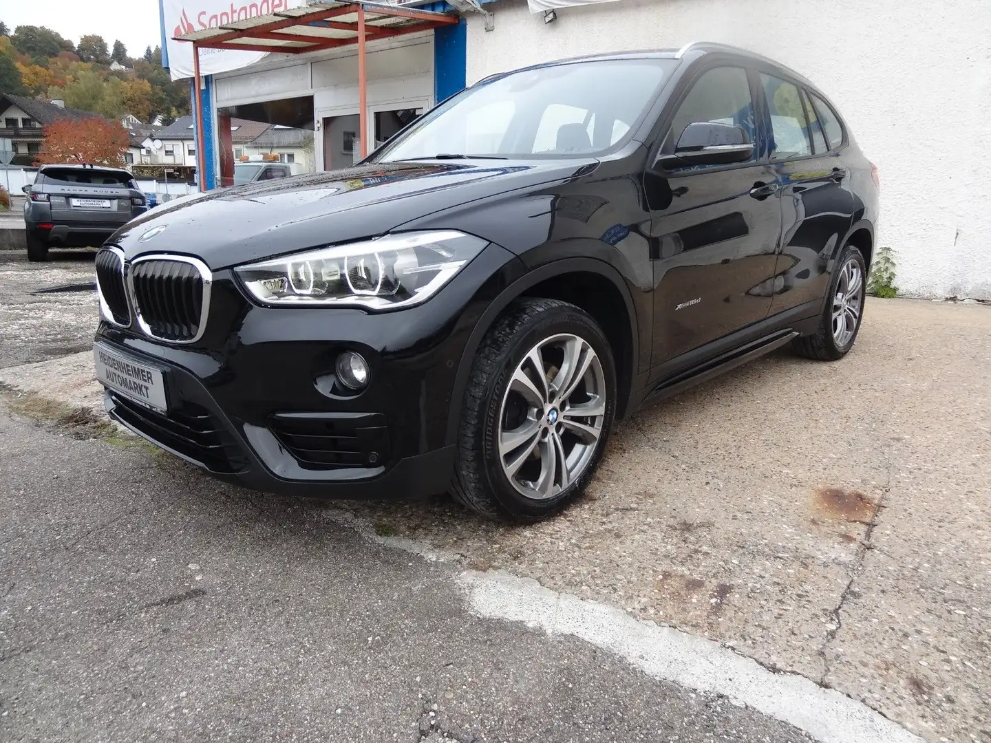 BMW X1 xDrive 18d Sport Line/1.Hd/AHK/Navi/Kamera Zwart - 1