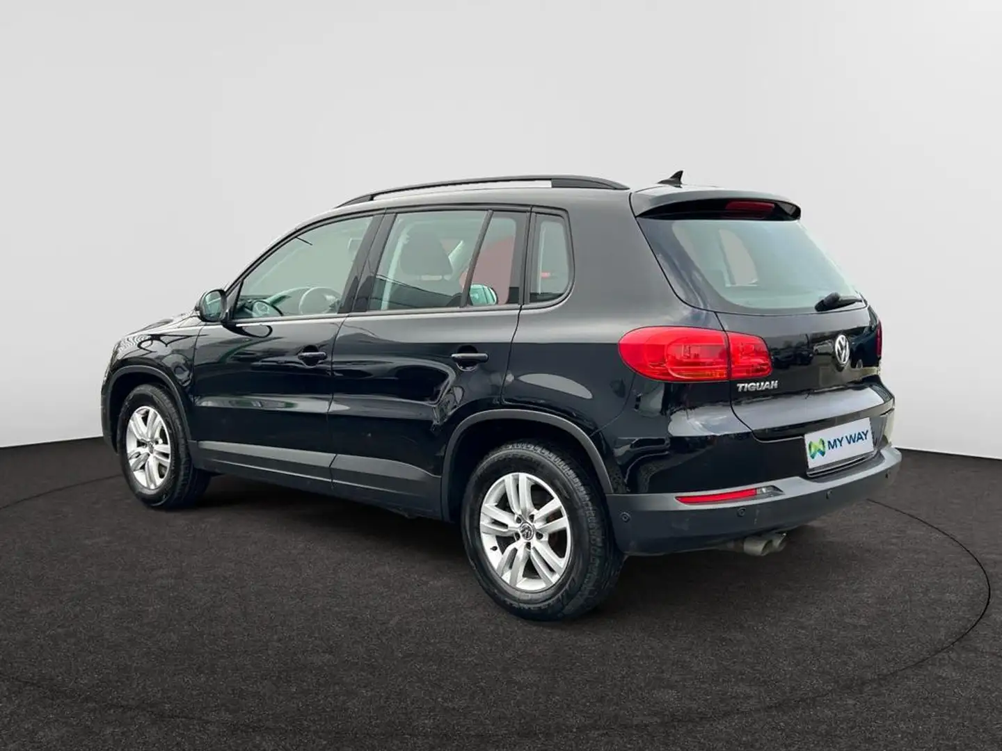 Volkswagen Tiguan Tiguan Trend & Fun 1.4 TSI BlueMotion Technology 92 kW (125 ch) 6 vitesses manuel Noir - 2