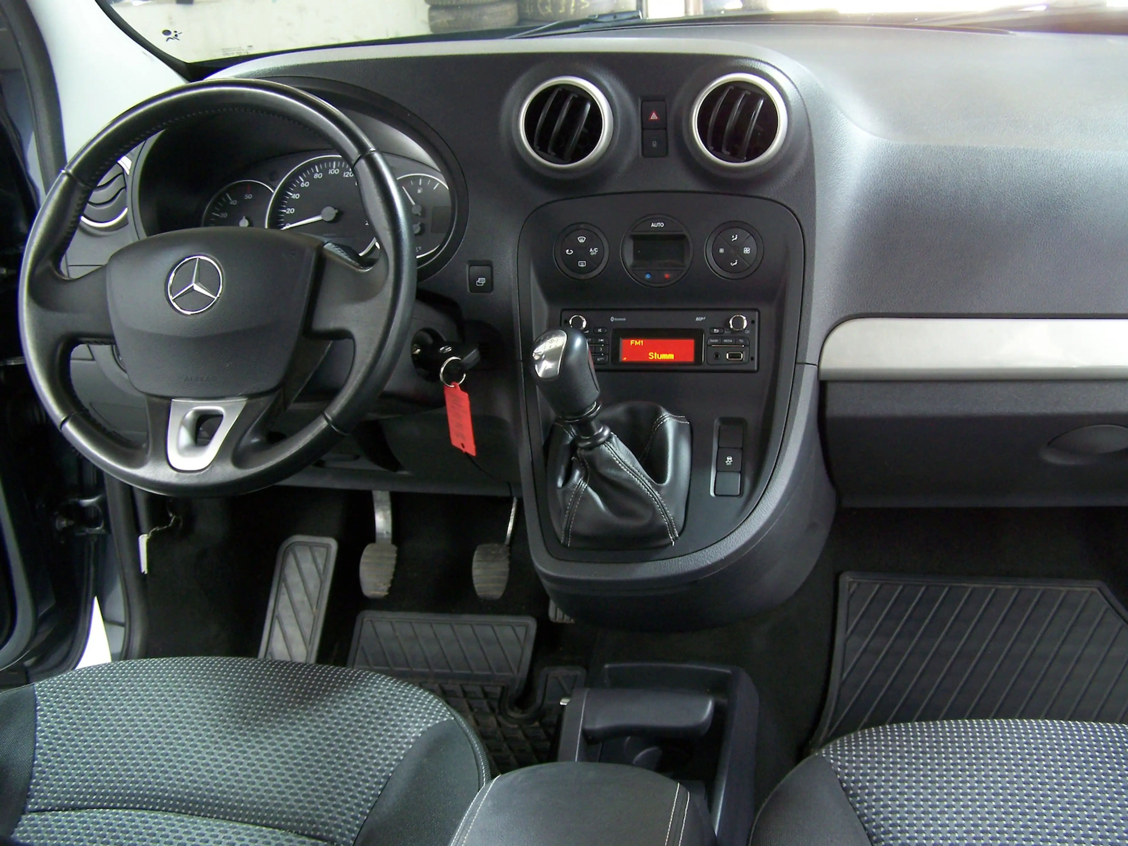 Mercedes-Benz Citan 111 CDI extralang+7-SITZE+KLIMAAUTOMATIK — photo 10