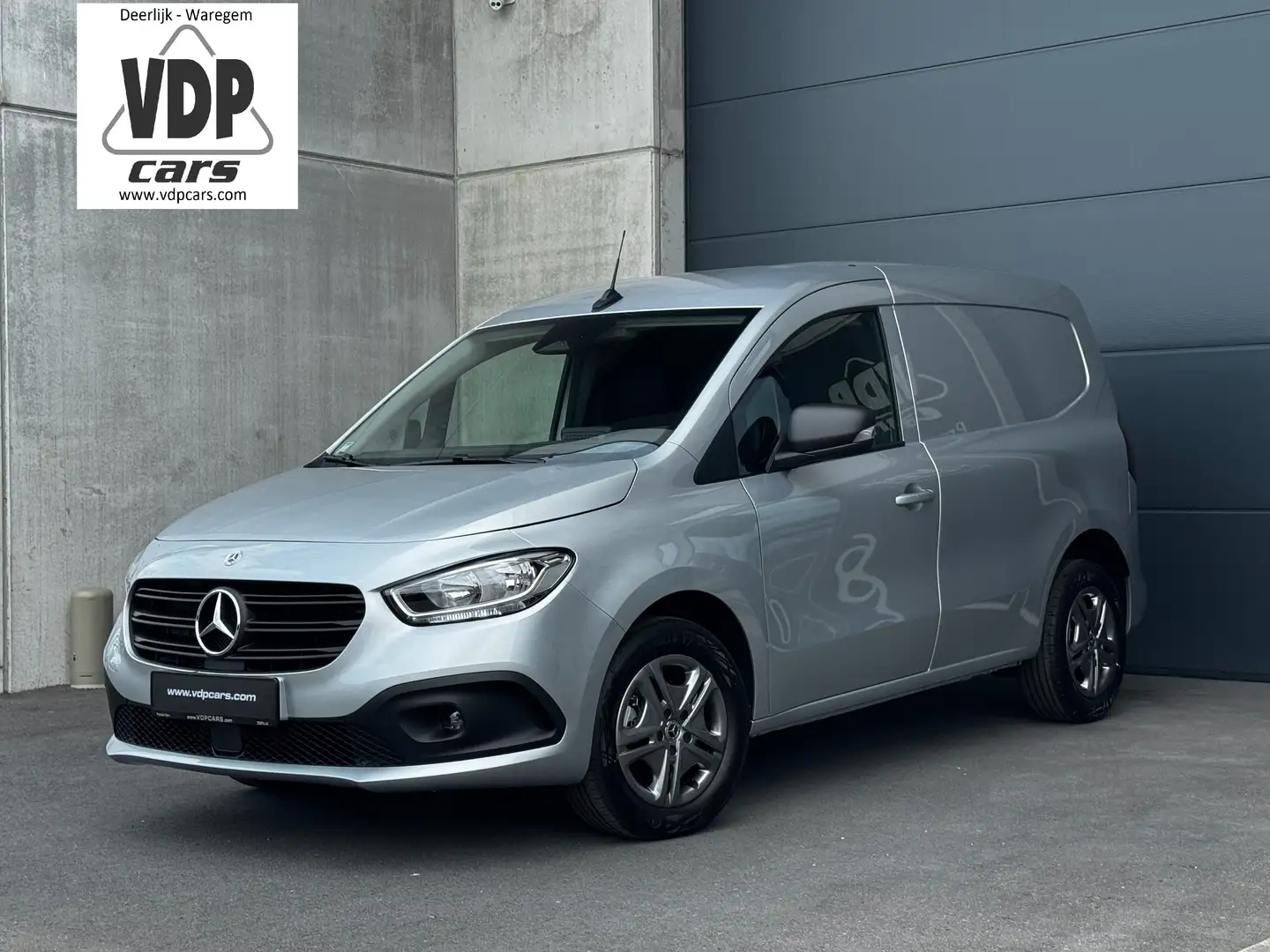 Mercedes-Benz Citan 113 PRO BESTELWAGEN AUTOMAAT CRUISE MBUX CARPLAY Argento - 1