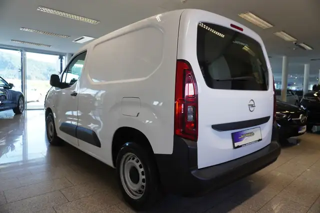 Opel Combo view 4