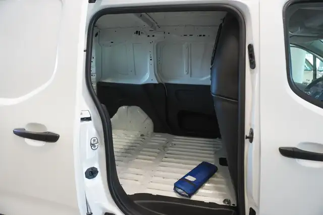 Opel Combo view 9