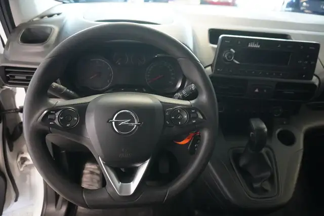 Opel Combo view 11