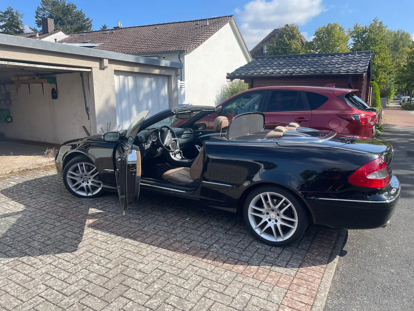Mercedes-Benz CLK 320 CLK-Klasse Cabrio Diesel Cabrio CDI Avantgarde DPF Negru - 1