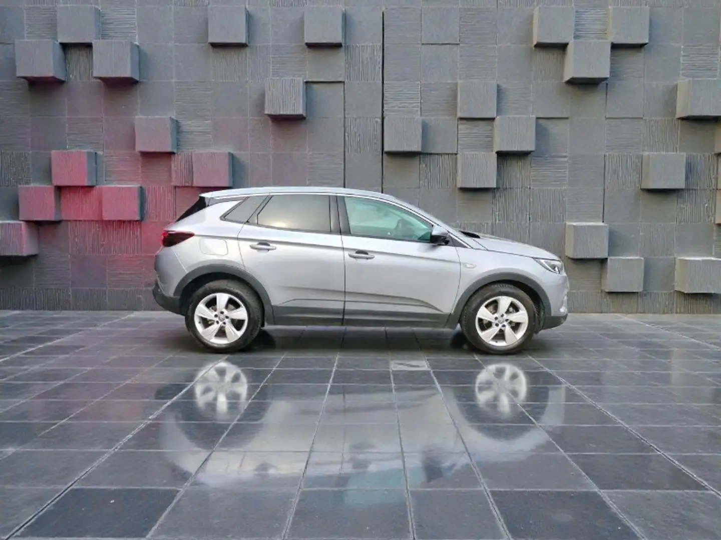 Opel Grandland 1.6 diesel Ecotec Start&Stop aut. Ultimate Grau - 2