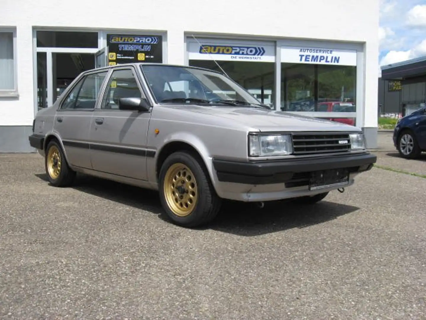 Nissan Sunny Sunny 1.5 benzin Automatic  Oldtimer Plateado - 2