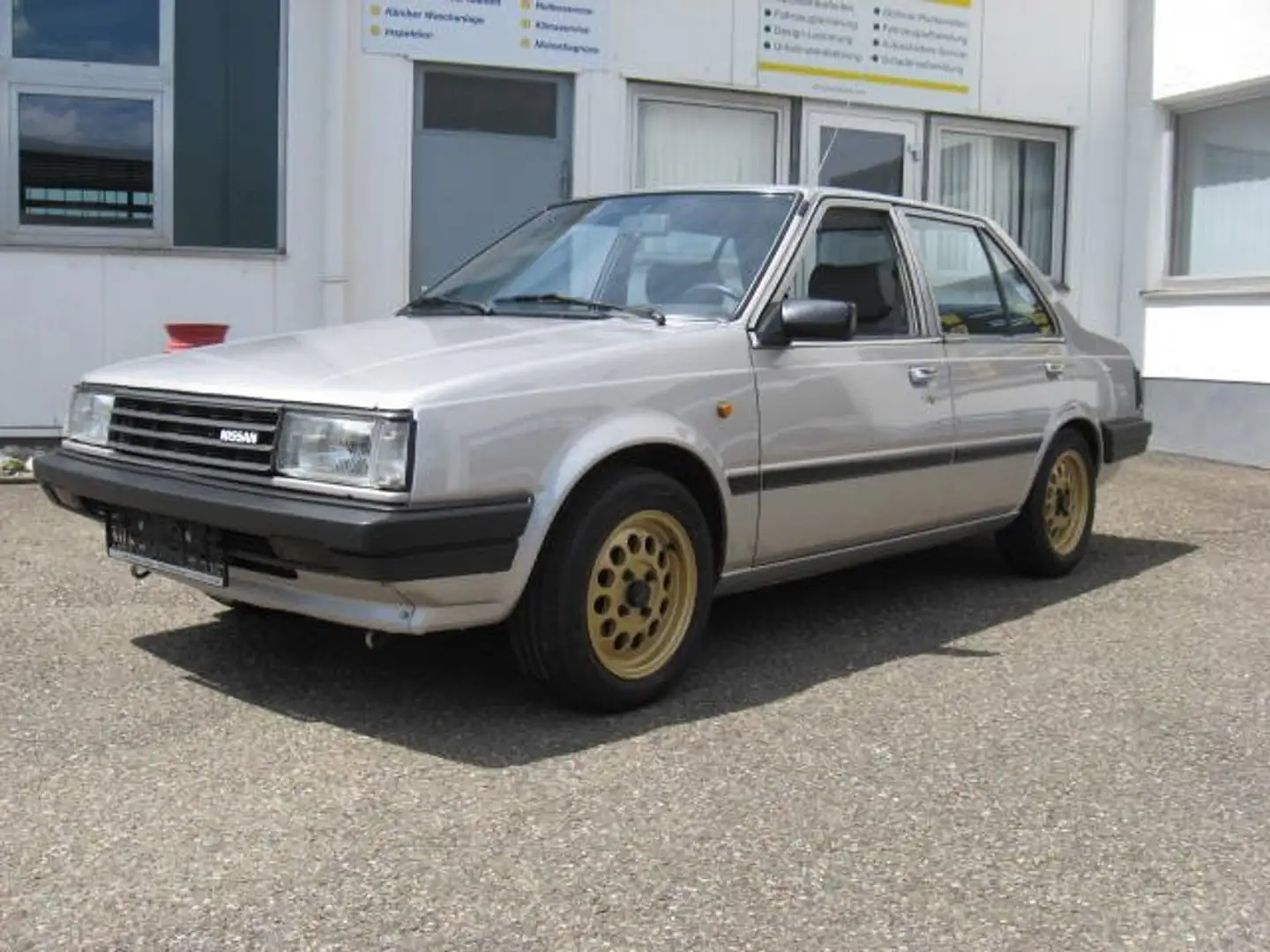 Nissan Sunny Sunny 1.5 benzin Automatic  Oldtimer Plateado - 1