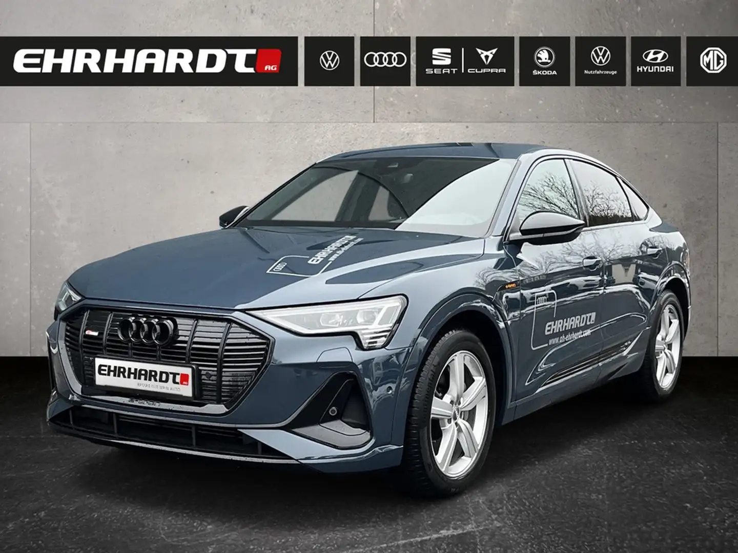 Audi e-tron  Sportback 55 quattro S line MATRIX*NAV*SHZ*VC*... Blau - 1