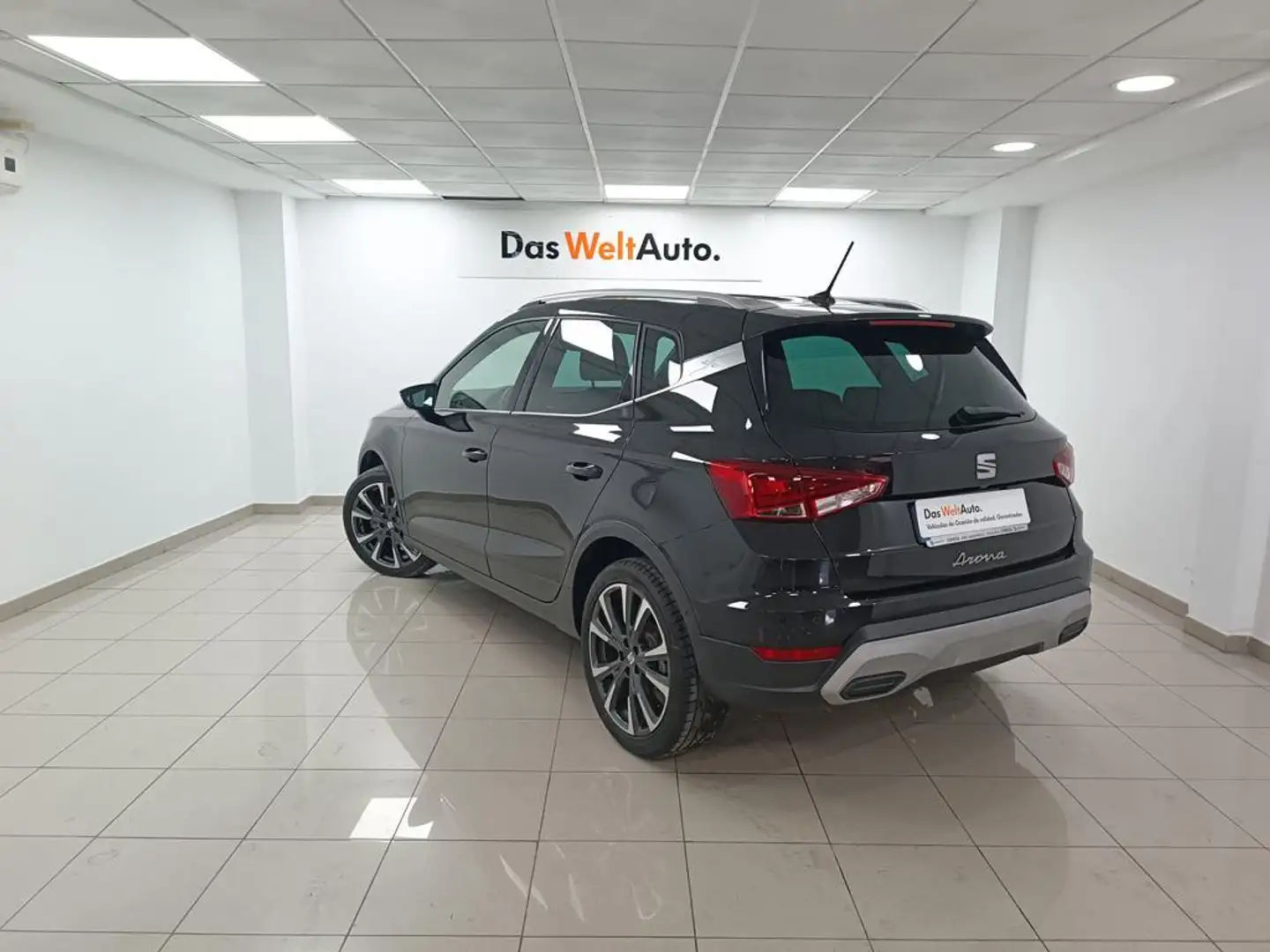 SEAT Arona 1.0 TSI S&S Xperience XS 115 Negro - 2