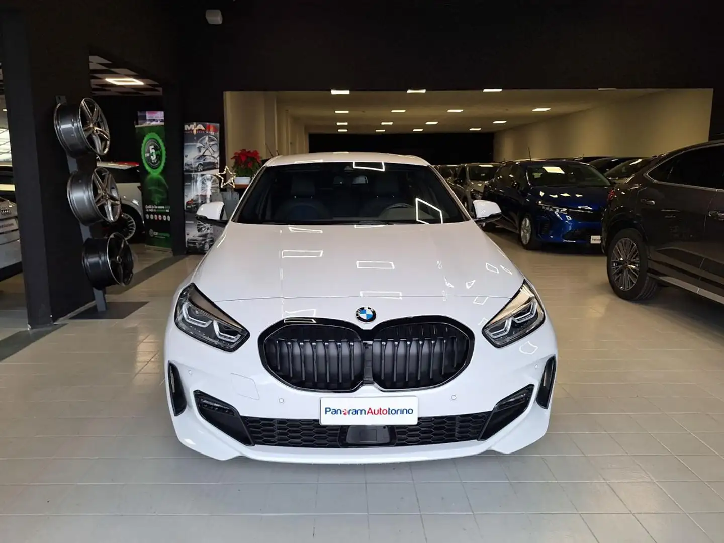 BMW 118 d 5p. Msport Auto Bianco - 2