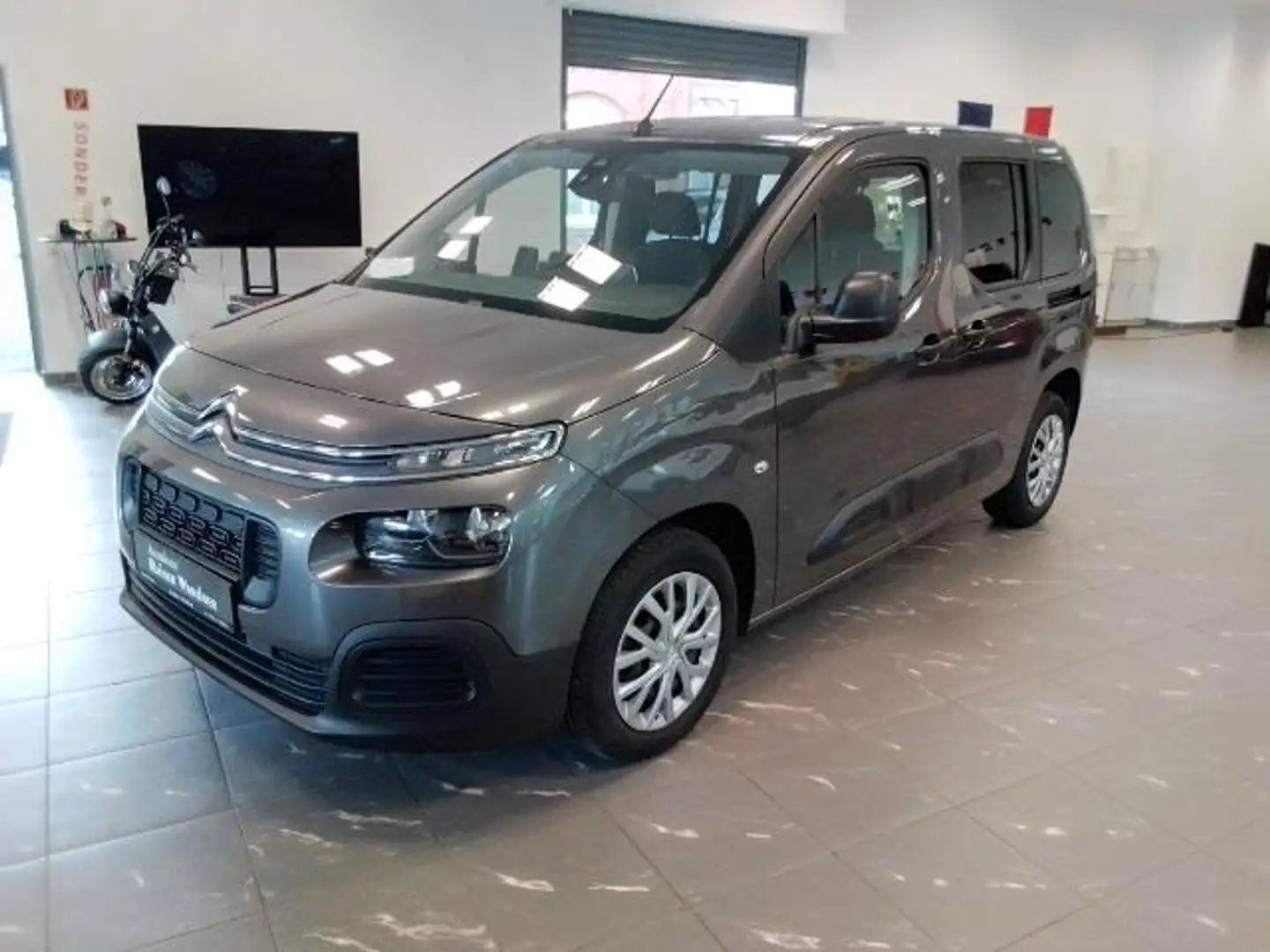 Citroen Berlingo M PureTech 110 LIVE Gris - 1