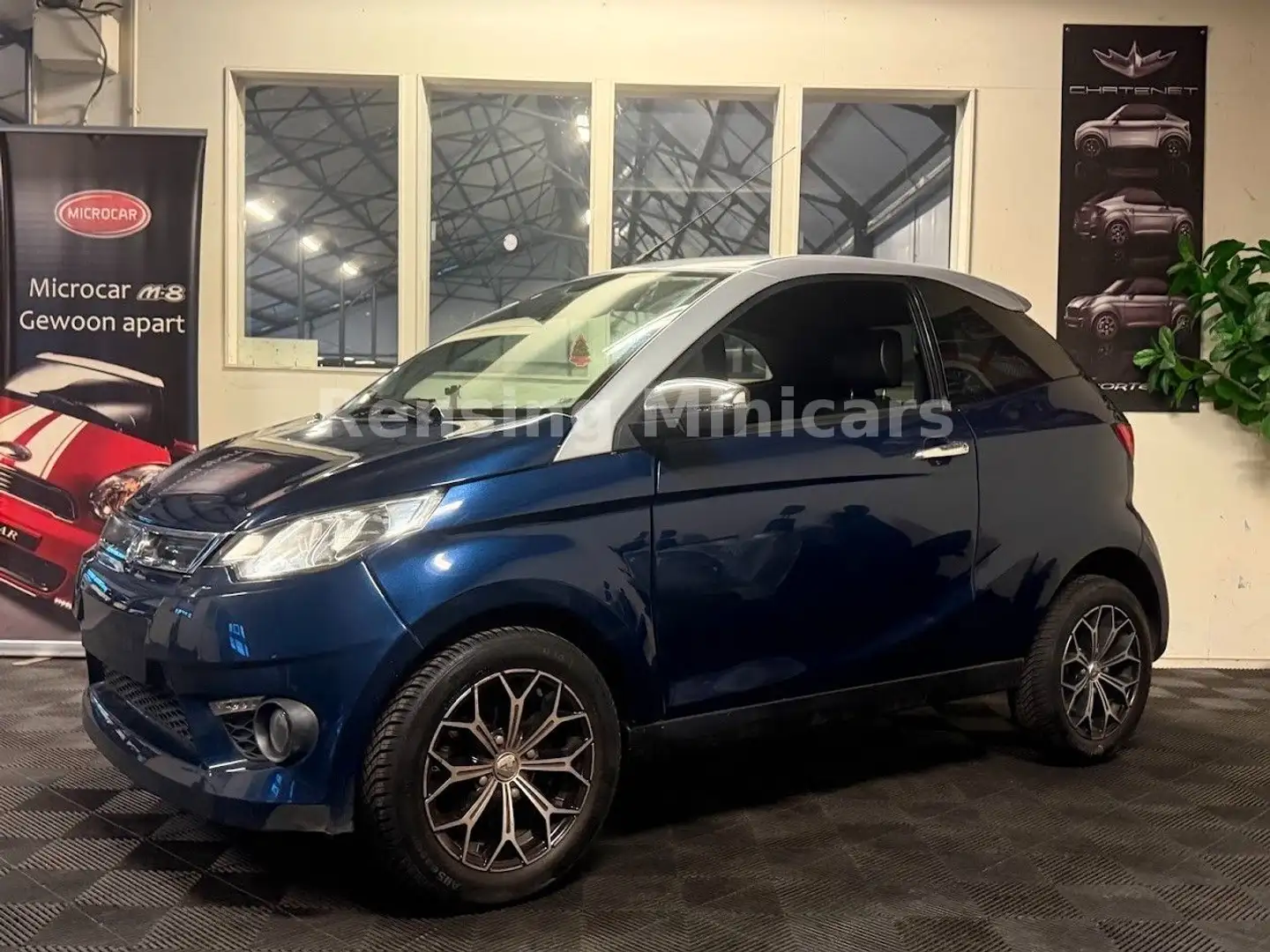 Aixam Coupé GT SPORT BLUE 8 PS Mopedauto Microcar 45KM Bleu - 1