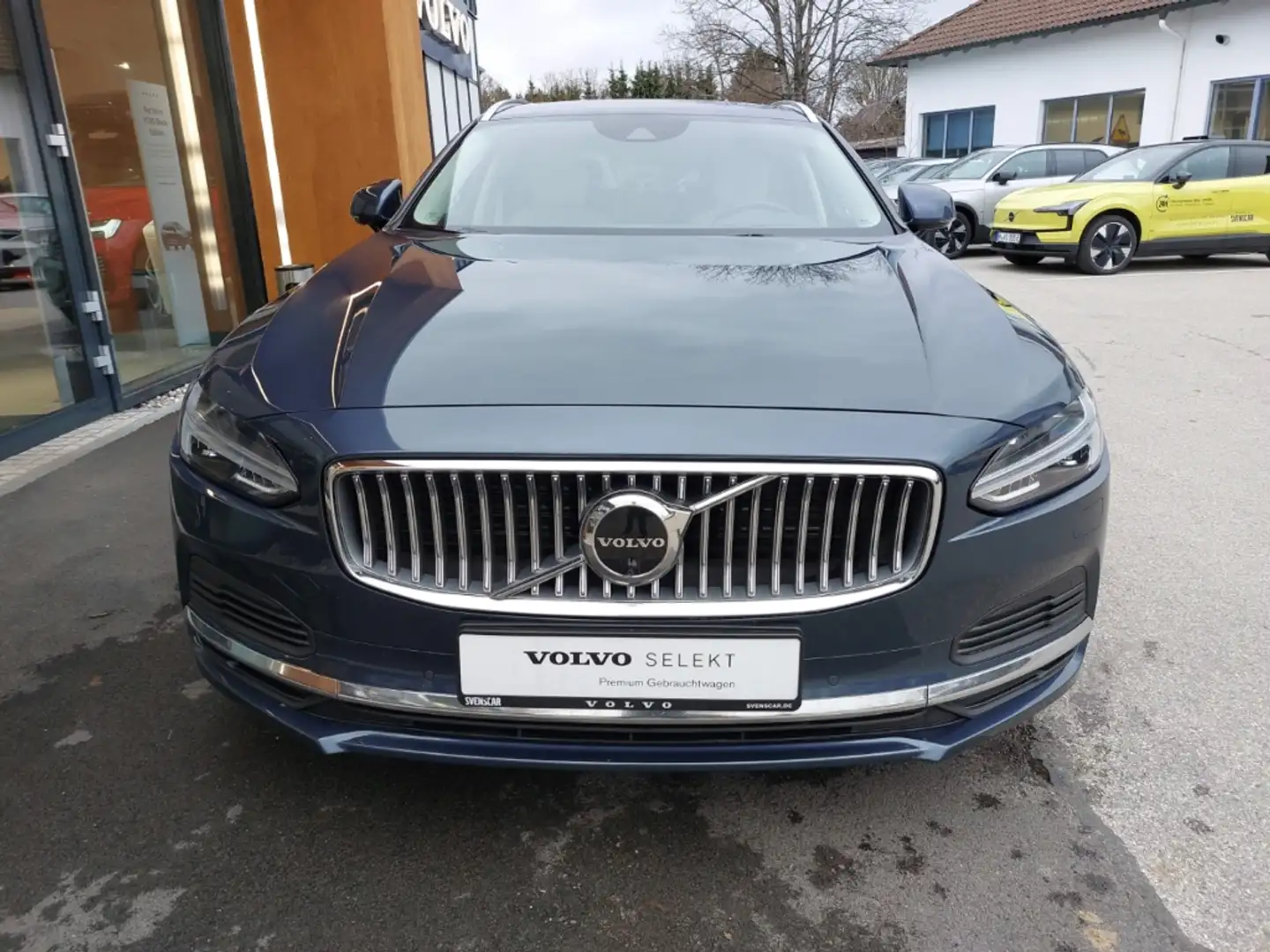 Volvo V90 Inscription Recharge Plug-In Hybrid AWD T8 Twin En Blauw - 2